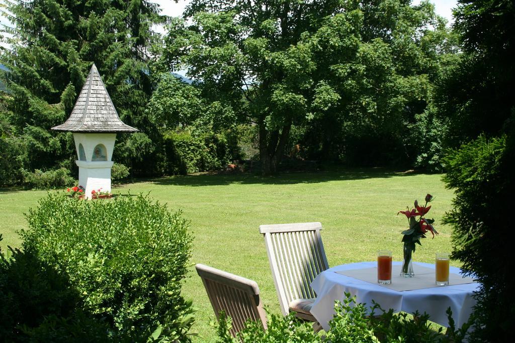 Beautyfarm Landhaus Servus Velden am Woerthersee Exterior photo