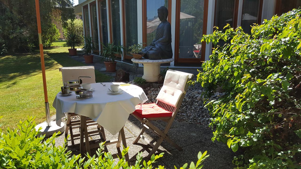 Beautyfarm Landhaus Servus Velden am Woerthersee Exterior photo
